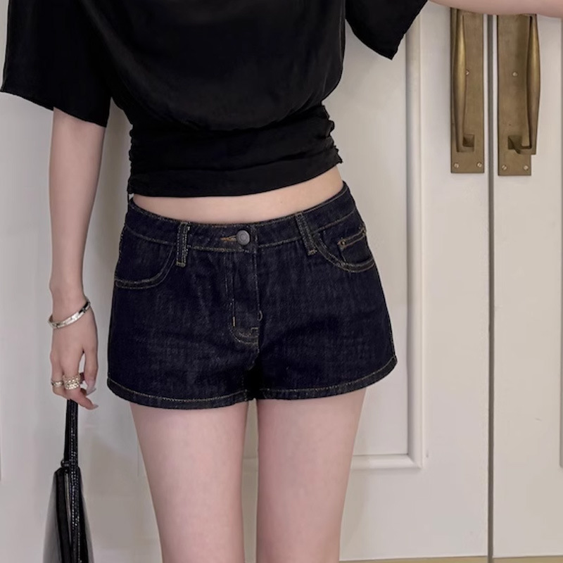 短裤女款