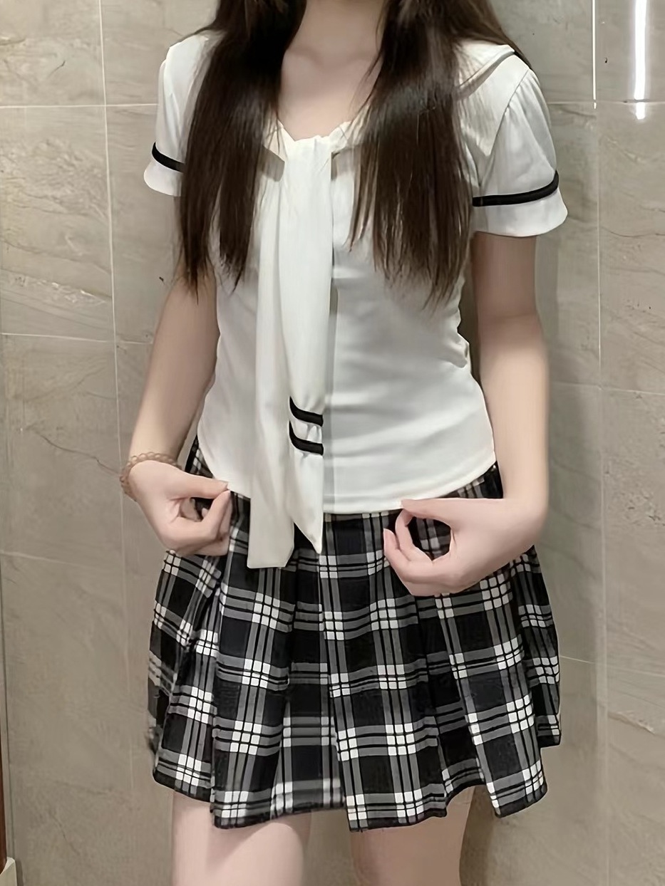 女式制服